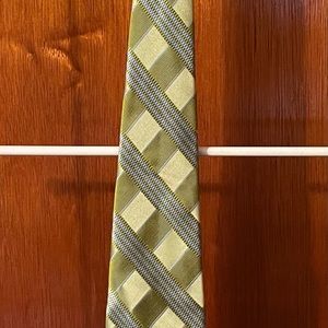Allyn Saint George silk tie
